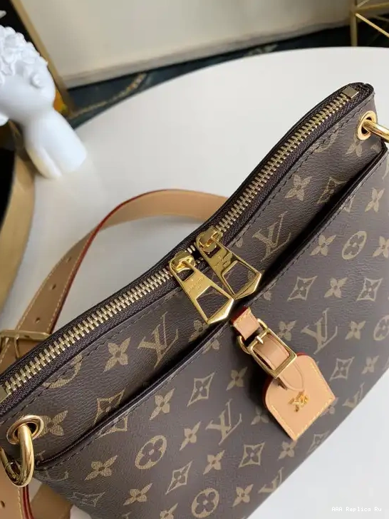 AAA Replica Ru VUITTON ODÉON LOUIS PM 0624